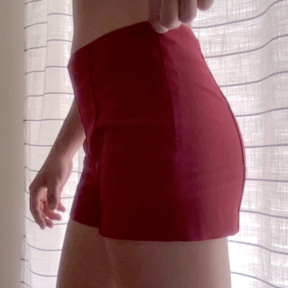 Red shorts 🎈
